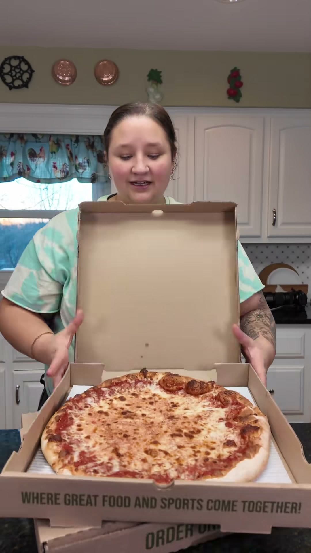 Uchello's Pizza Takeout