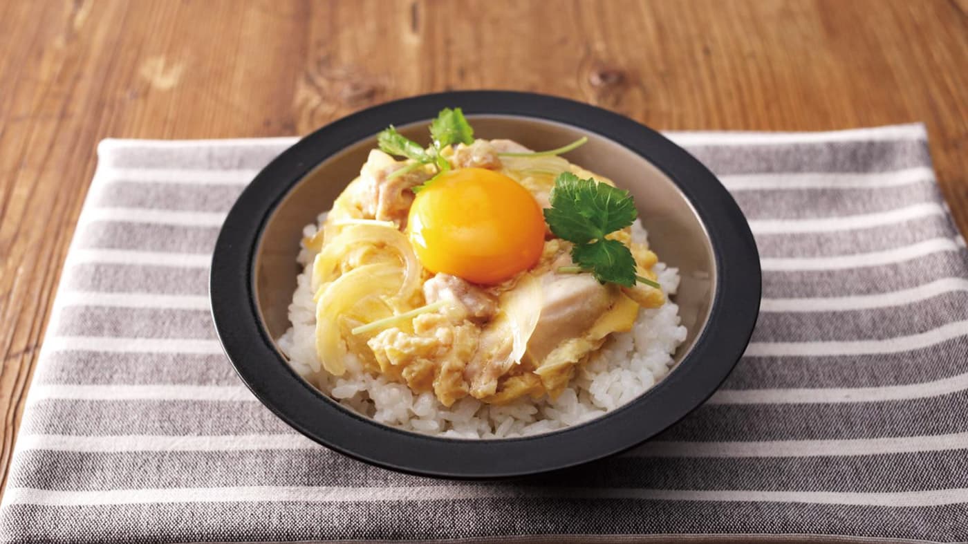 Oyakodon (親子丼) Japanese Chicken + Egg Bowl