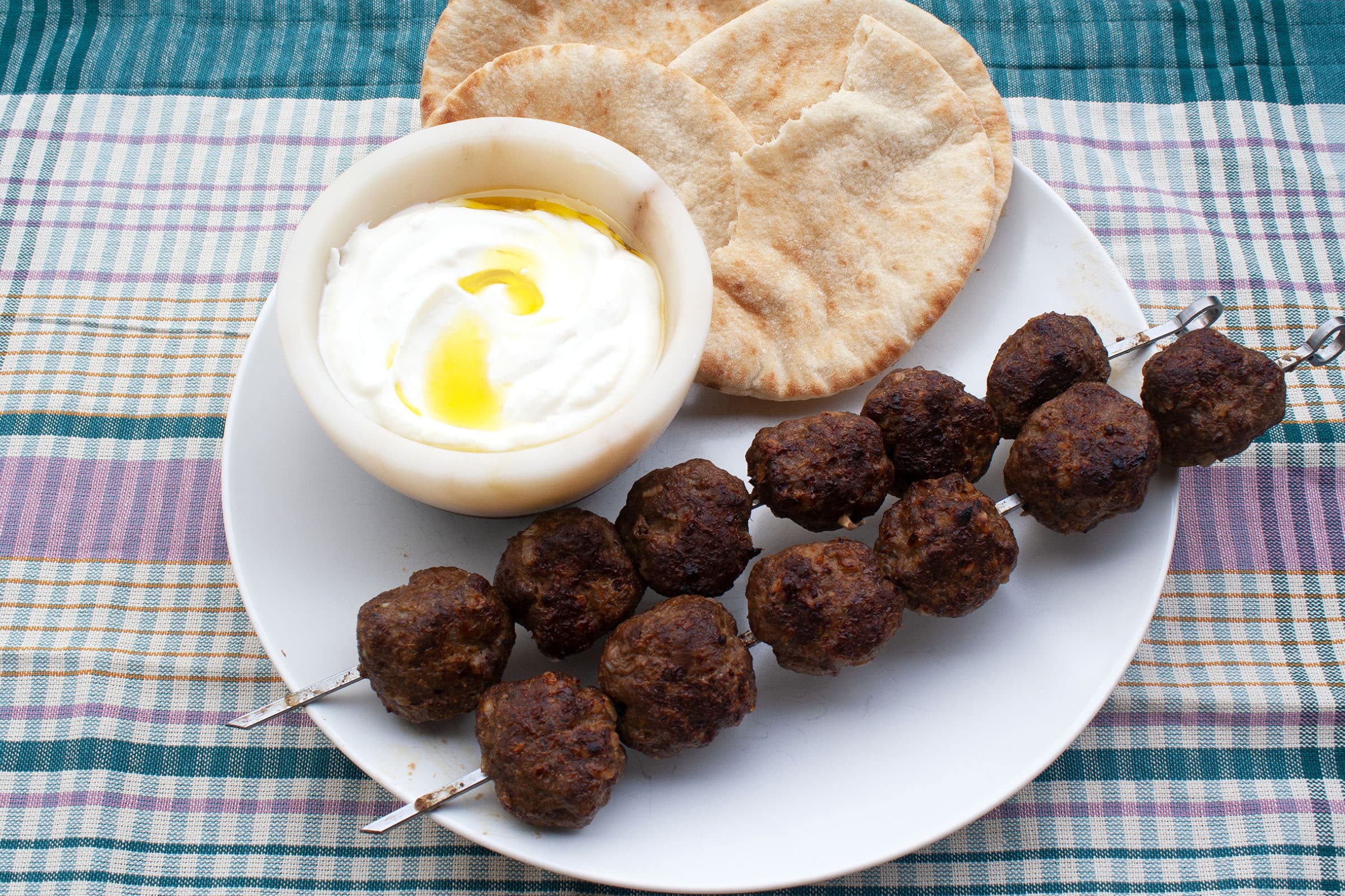 Beef Koftas With Yogurt Sauce
