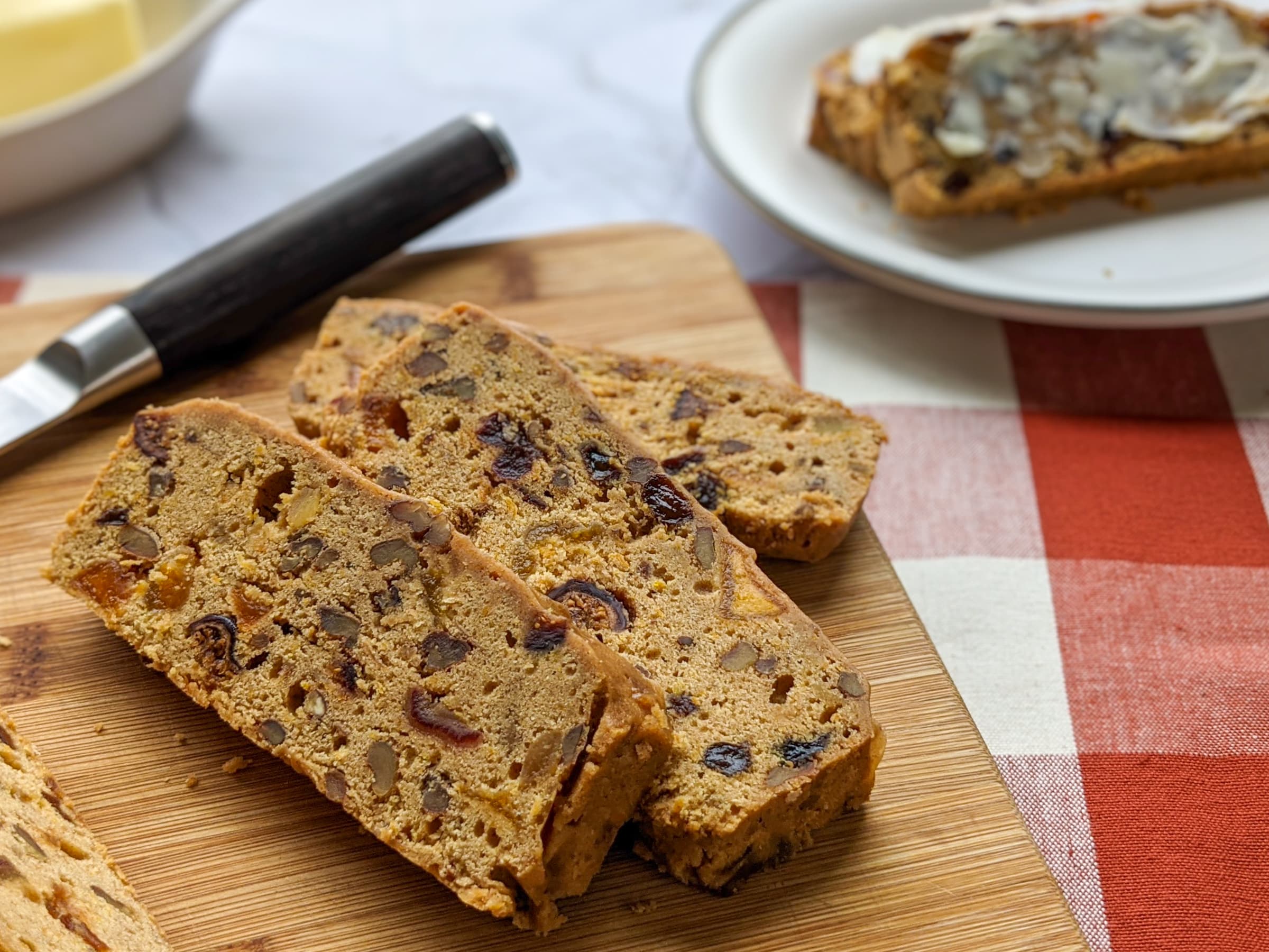 Dried Fruit Fruitcake With Spices
