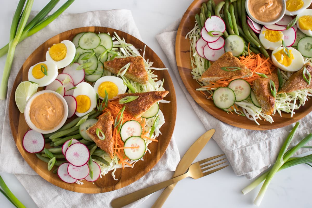 Gado Gado (Indonesian Salad with Peanut Sauce)
