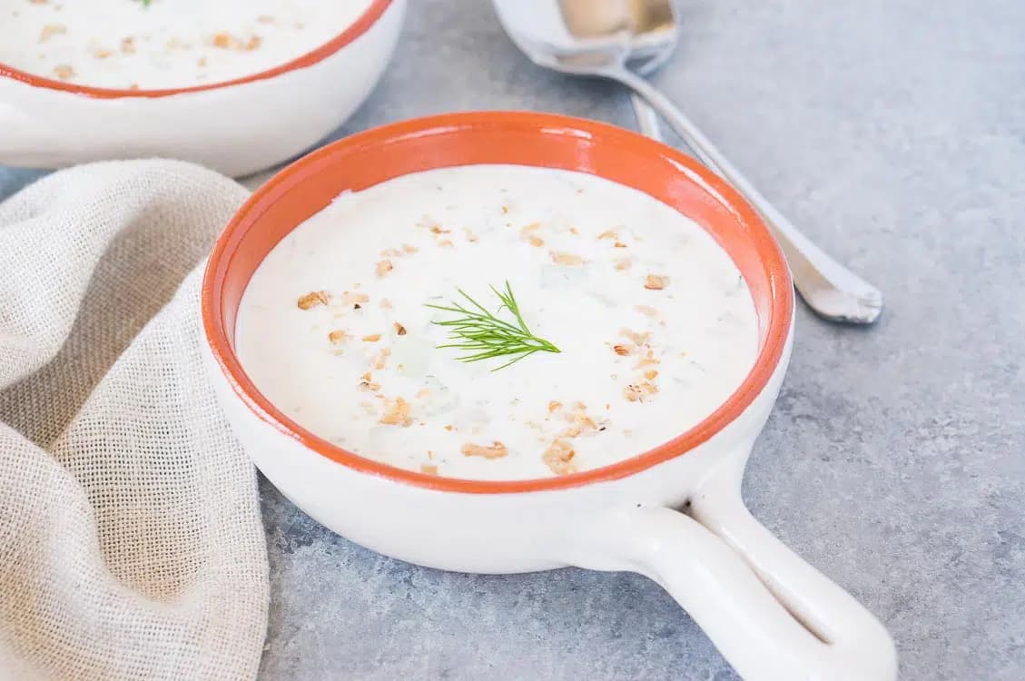 Tarator (Bulgarian Cold Cucumber Soup)
