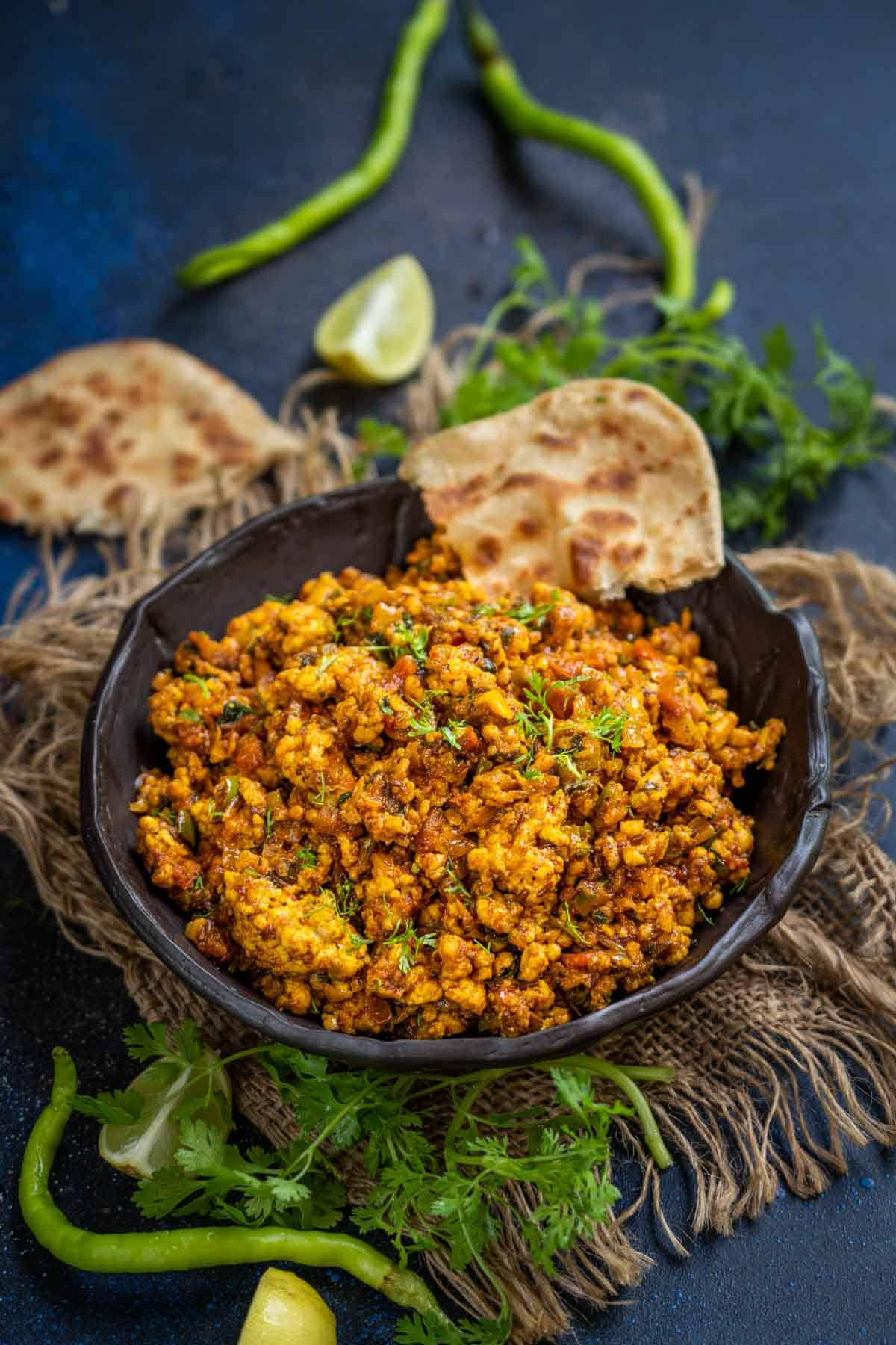 Paneer Bhurji Recipe (Indian Style Scrambled Cottage Cheese)