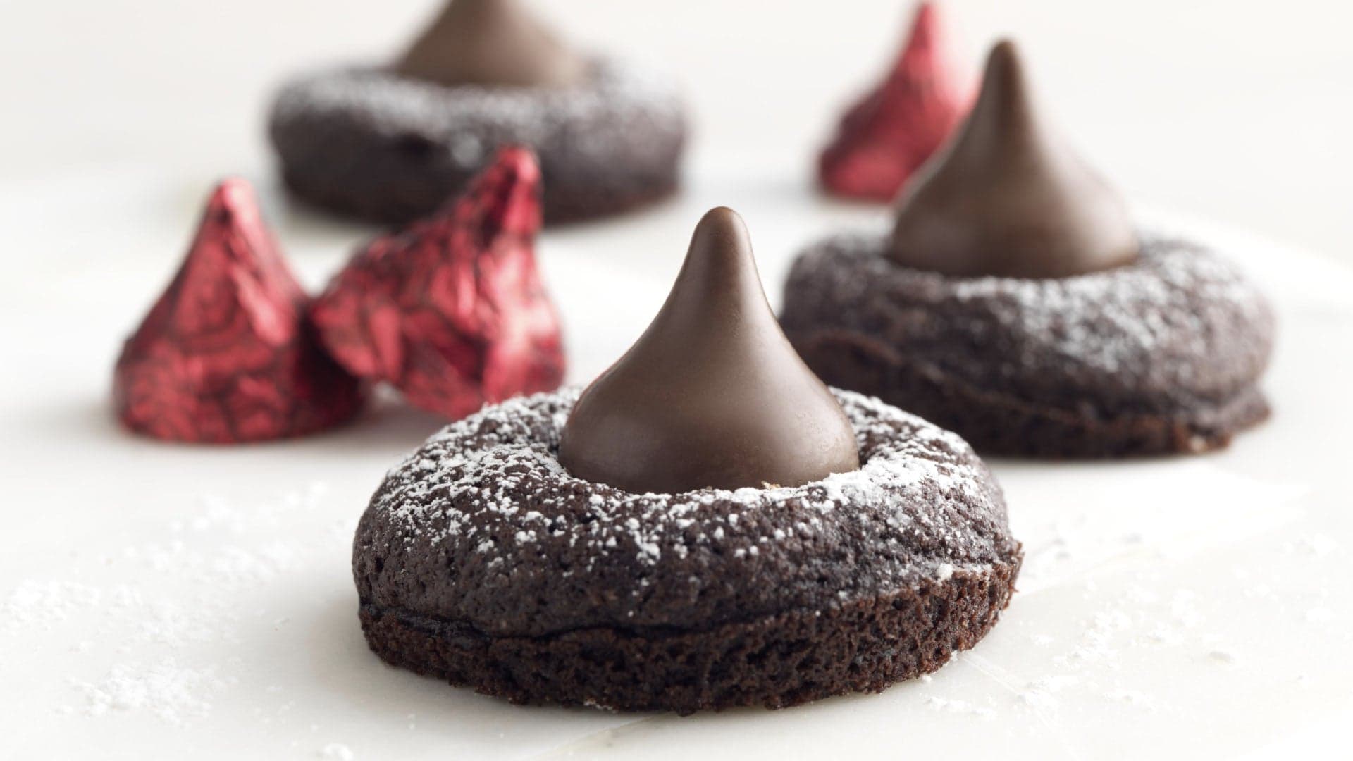 HERSHEY'S KISSES Meltaway Brownie Bites