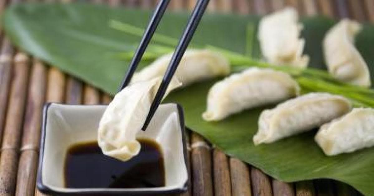 Irresistible Japanese Potstickers (Gyoza)