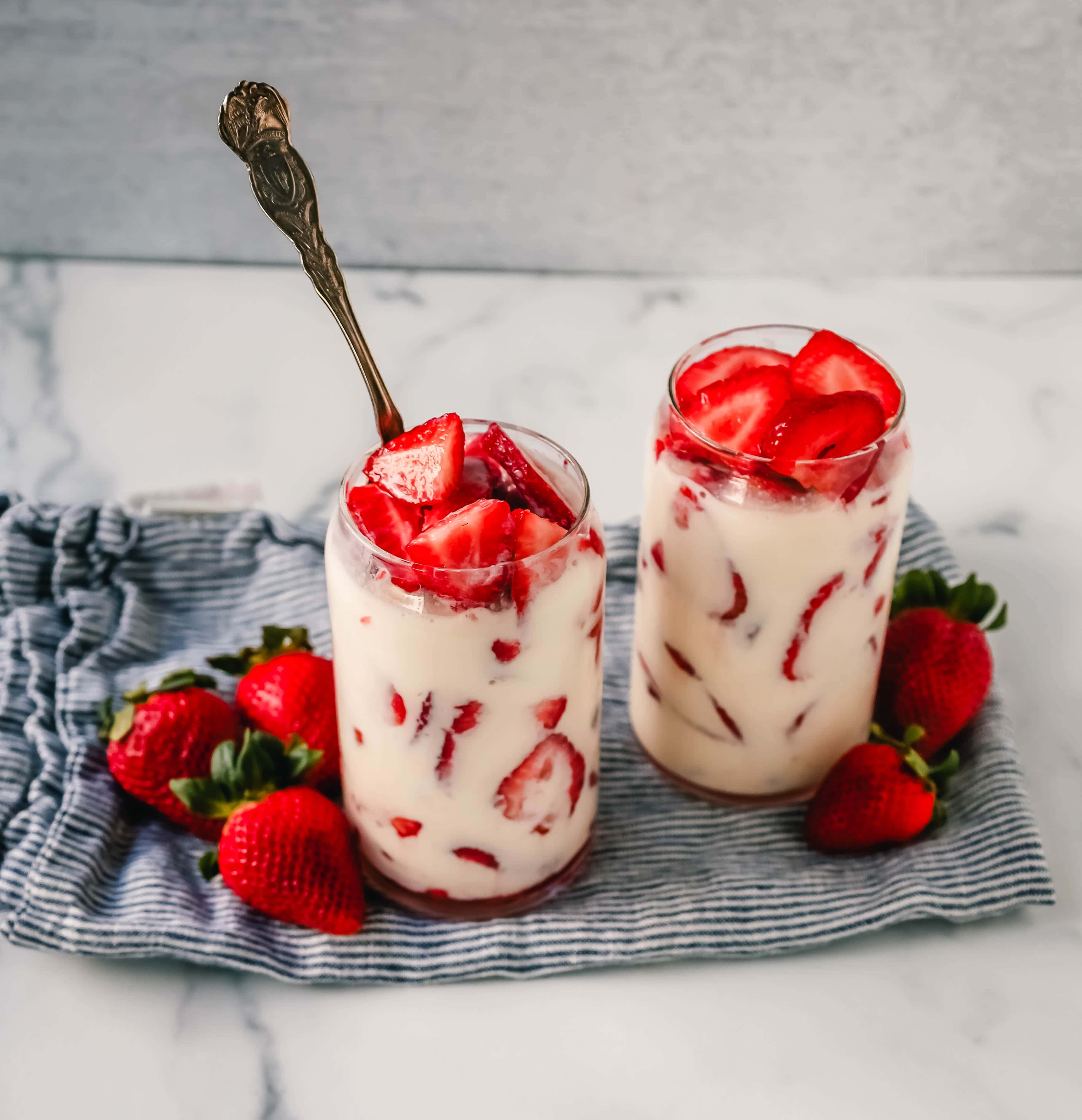 Fresas con Crema (Strawberries and Cream)