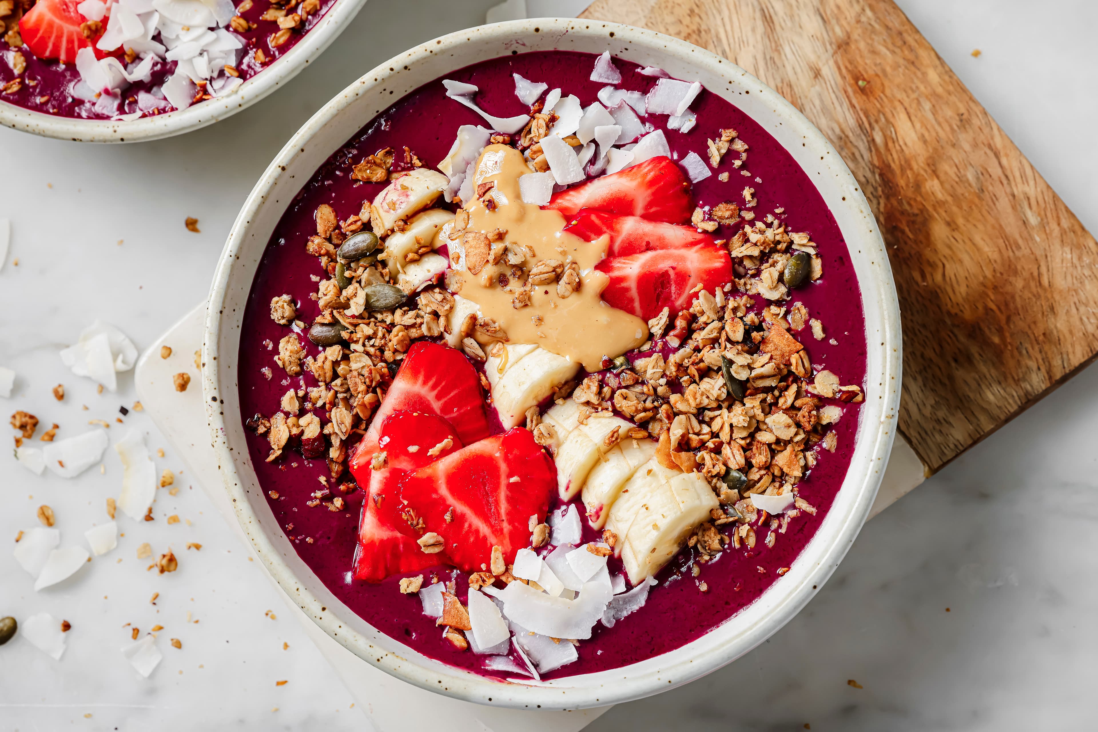 How to make an Açaí Bowl (10 Minutes!)