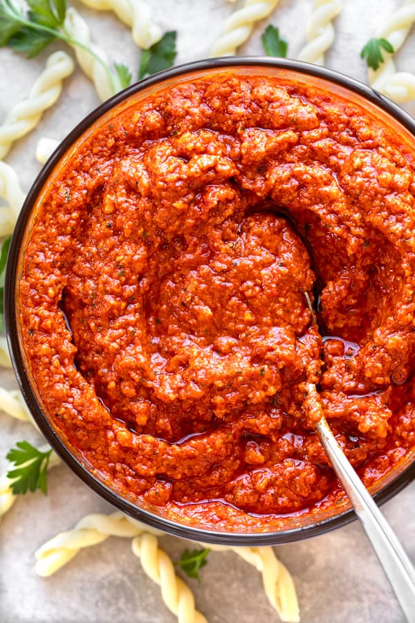 Gemelli Pasta with Roasted Red Pepper Sauce