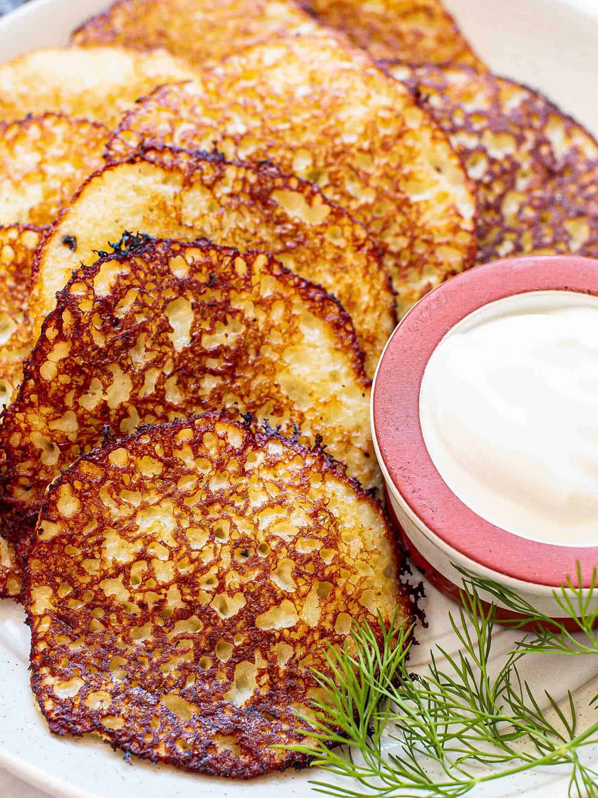 Deruny (Ukrainian Potato Pancakes)