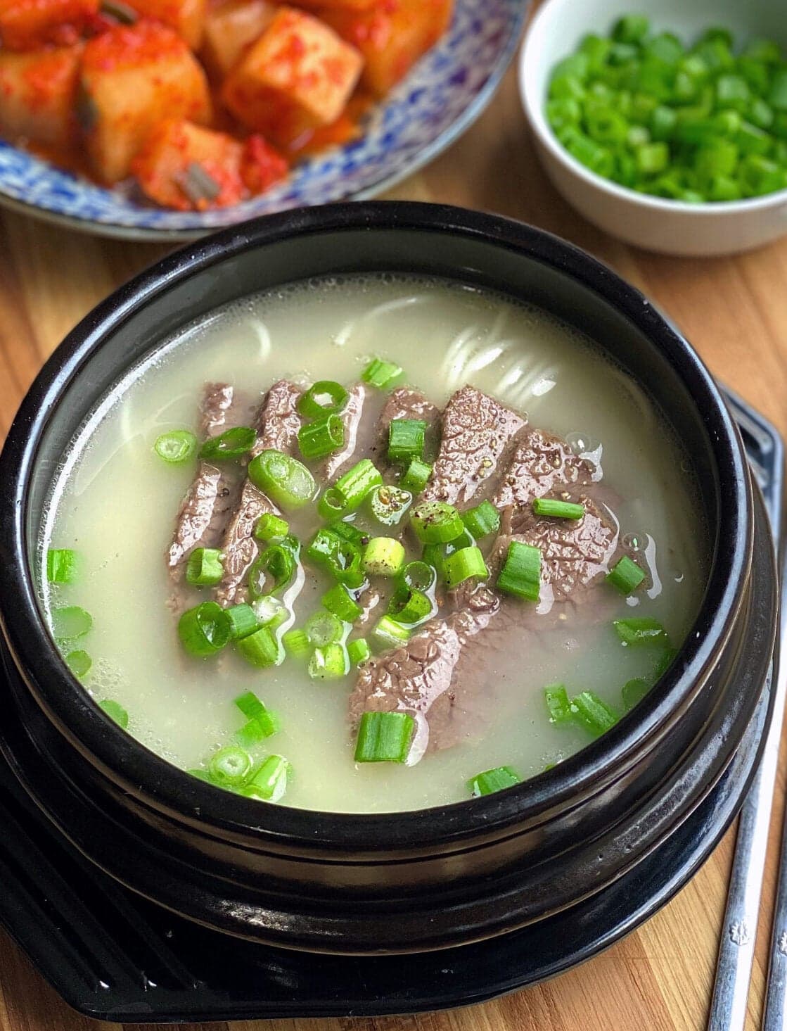 Seolleongtang (Korean Ox Bone Soup)