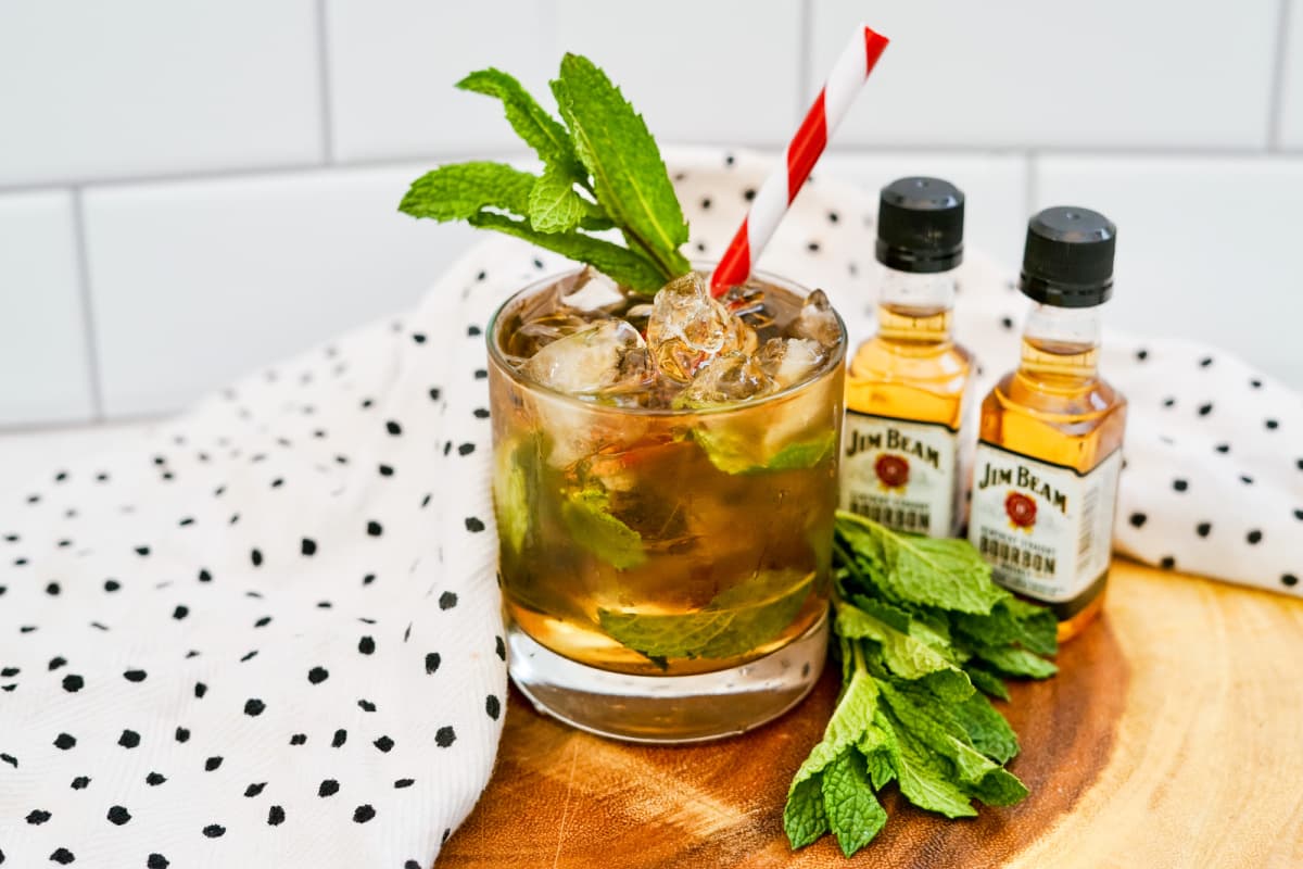 Classic Mint Julep (The Official Drink of the Kentucky Derby)