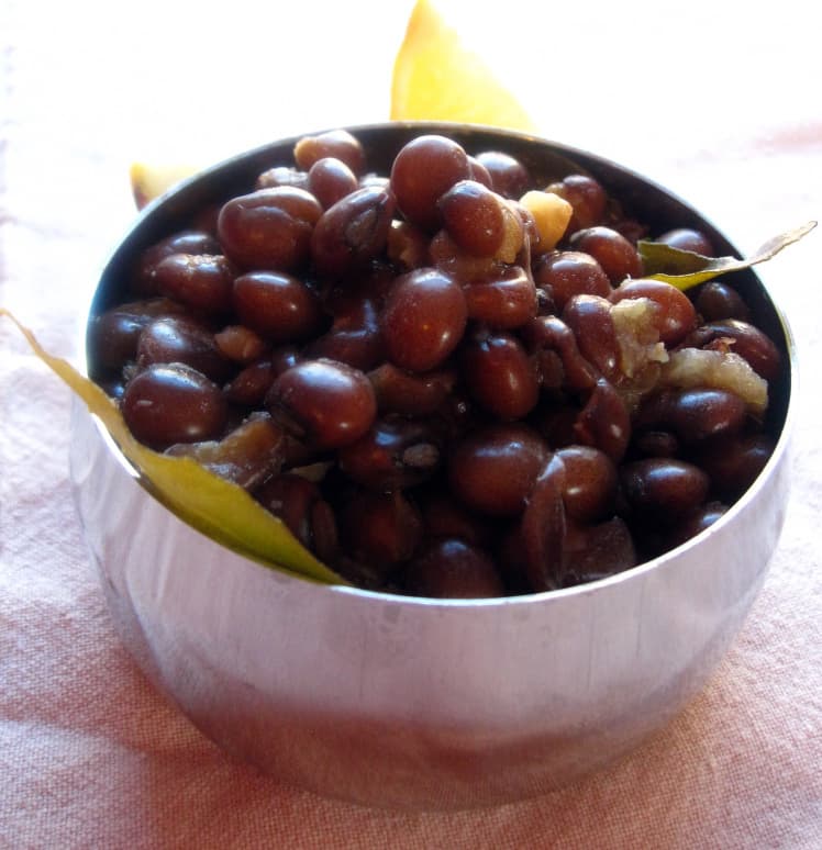 Tart Whole Pigeon Peas