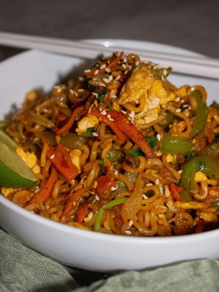 Stir Fry Shin Ramyun (Quick Ramen Recipe)