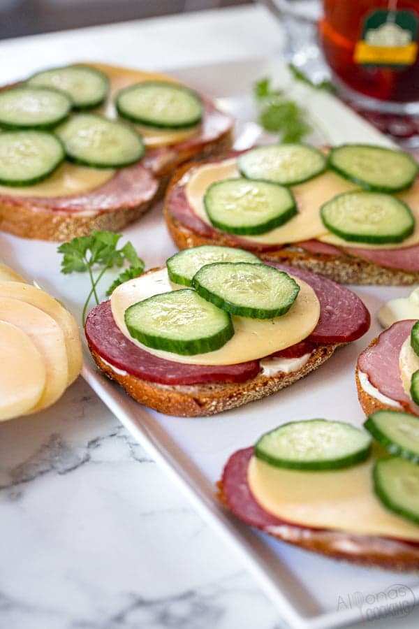 Russian Tea Sandwiches