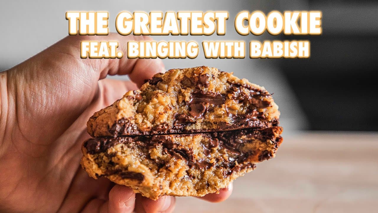 Levain-Style Chocolate Chip Walnut Cookies