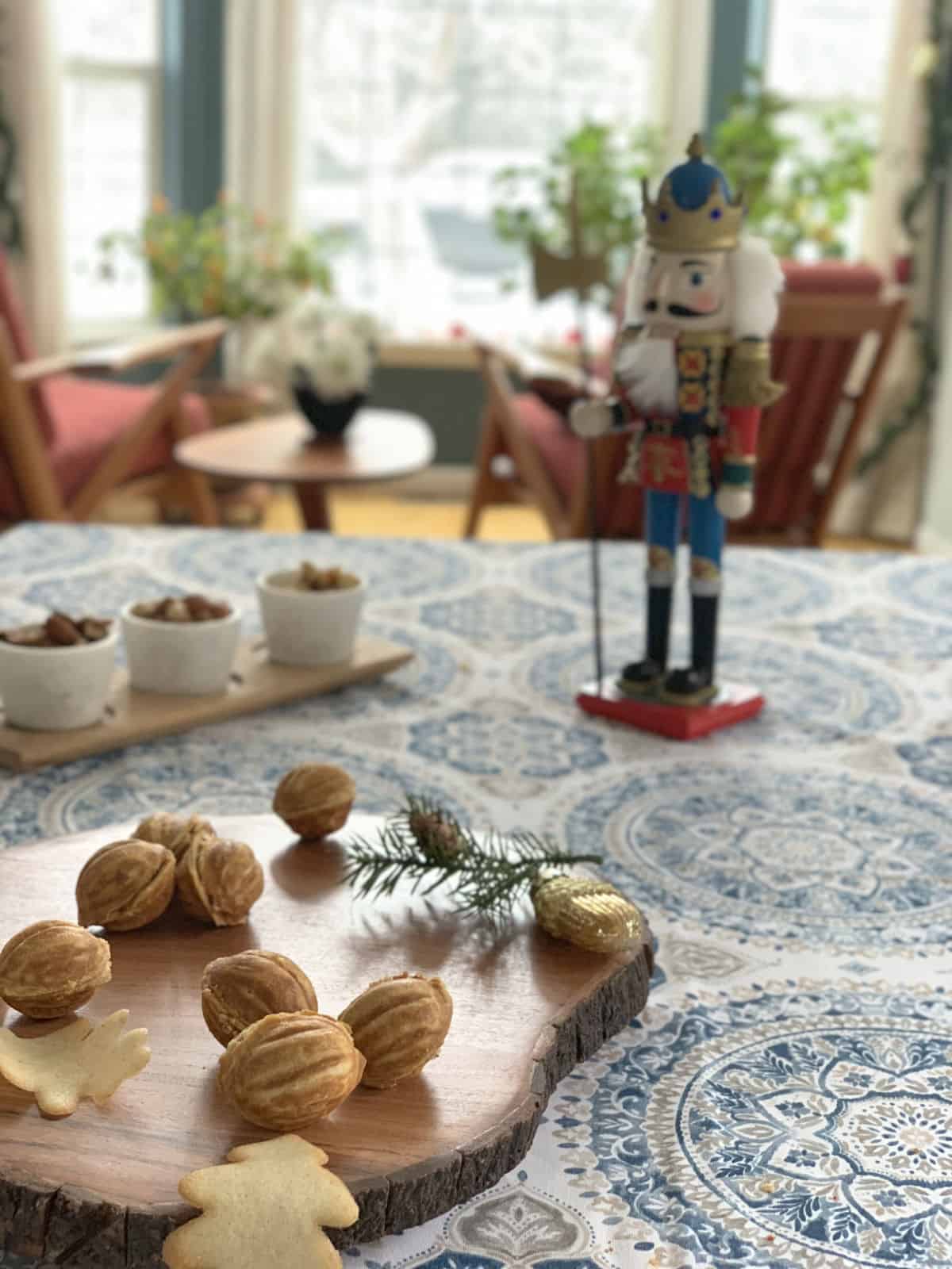 Popoques – Walnut Shape Waffle Cookies