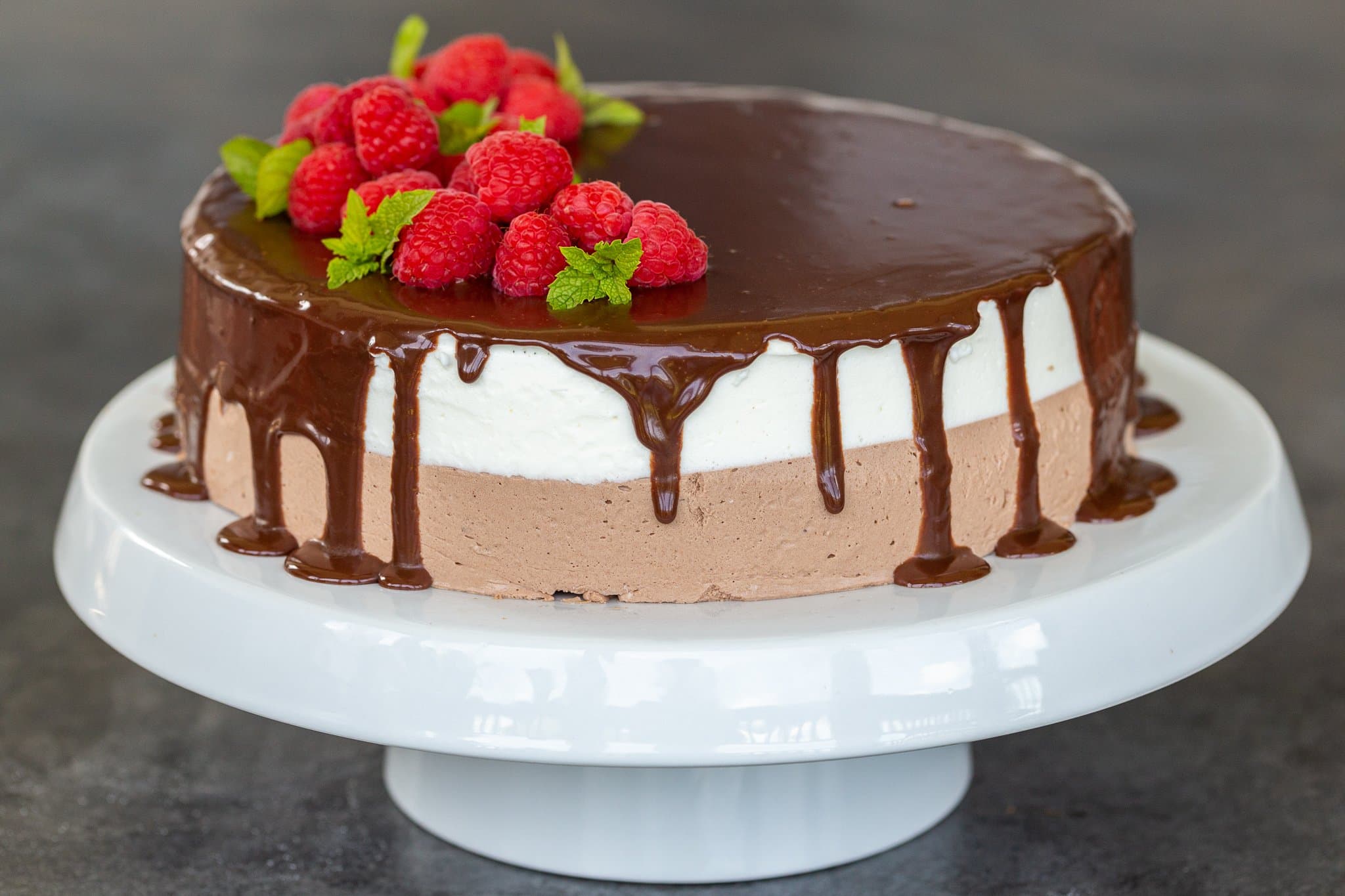 Bird's Milk Cake Recipe (Ptichye Moloko)
