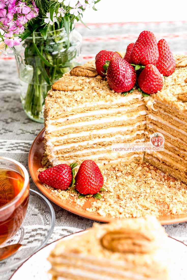 Russian Honey Cake – Medovik