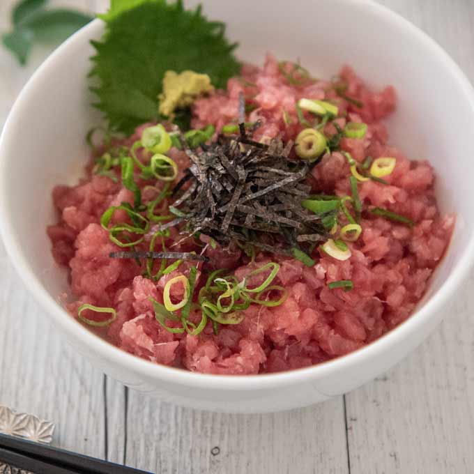 Negitoro Don (Minced Raw Tuna on Rice)