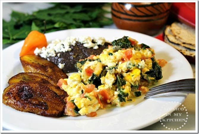 Scrambled Eggs with Chaya