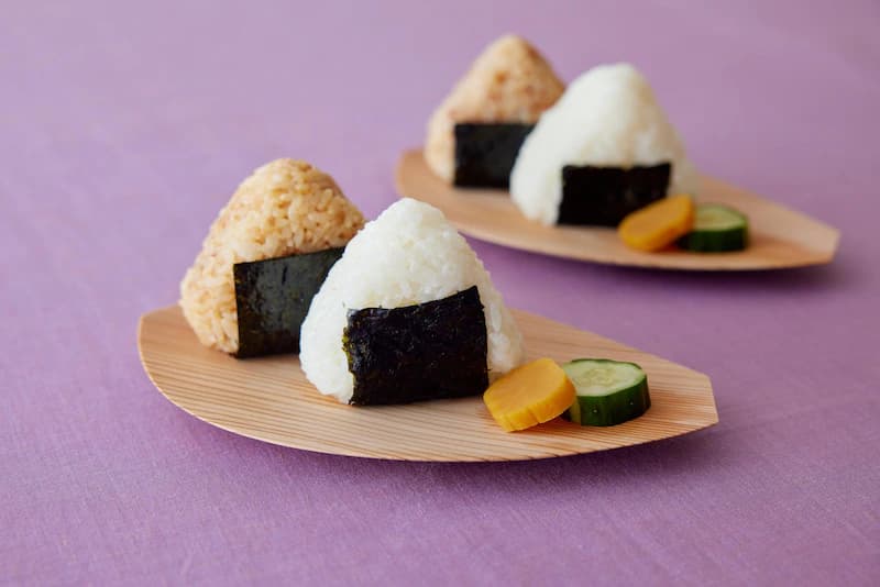 Onigiri Rice Balls Recipe (Bonito Soy Sauce & Tuna Mayonnaise)