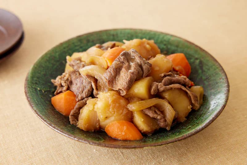 Nikujaga (Japanese Meat and Potato Stew)