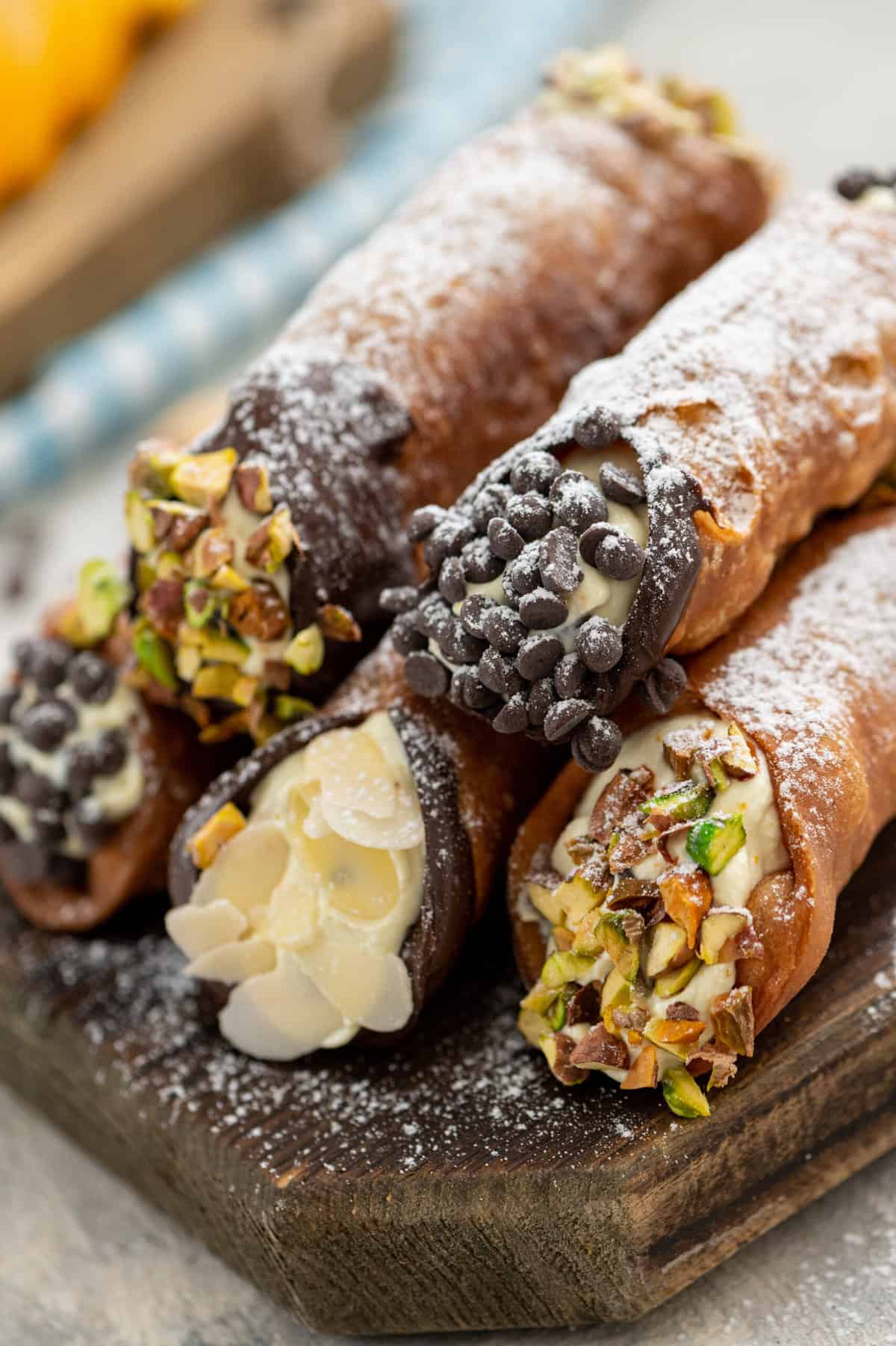 Easy Homemade Cannoli