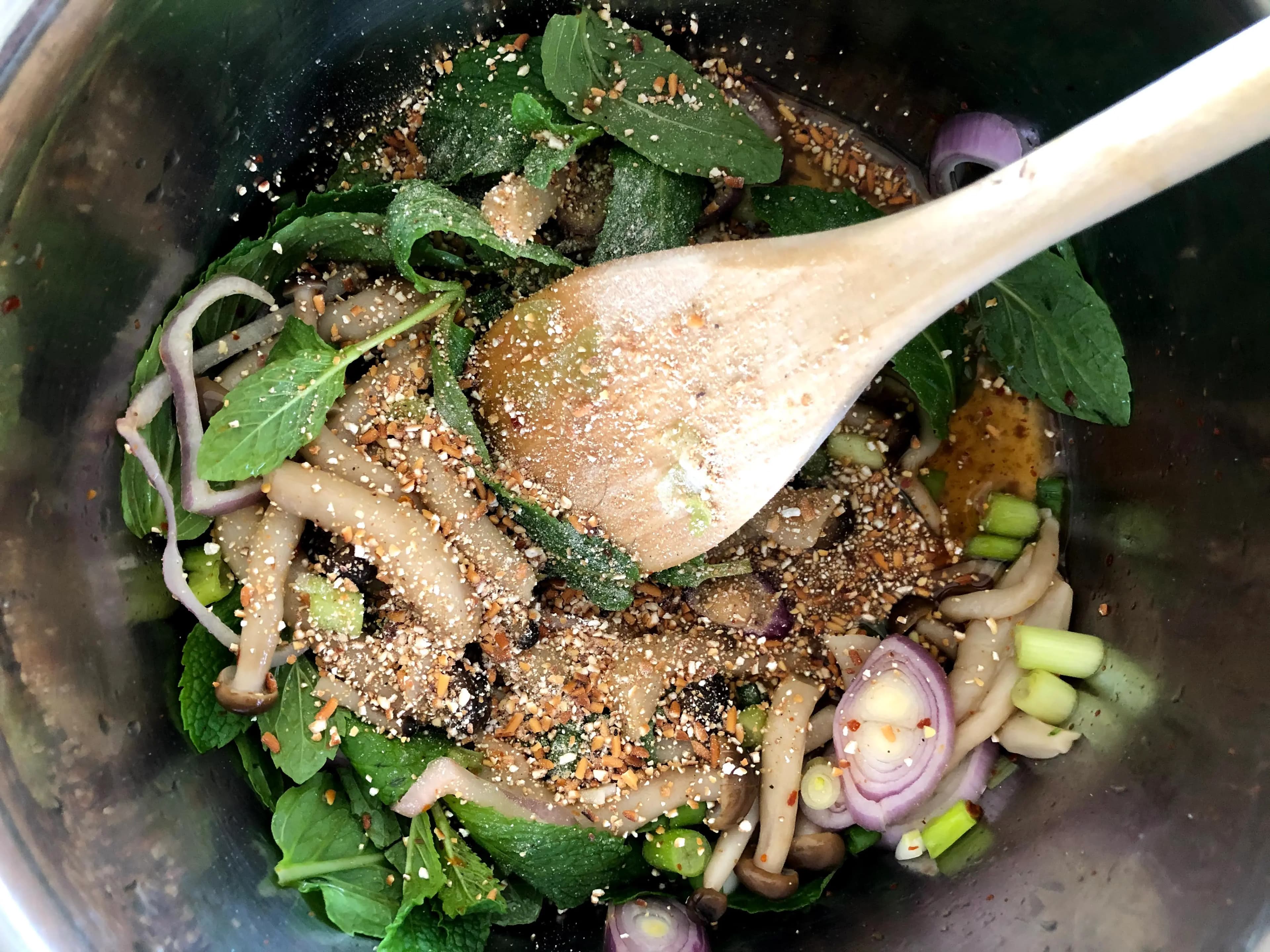 Thai Larb (Minced Meat Salad)