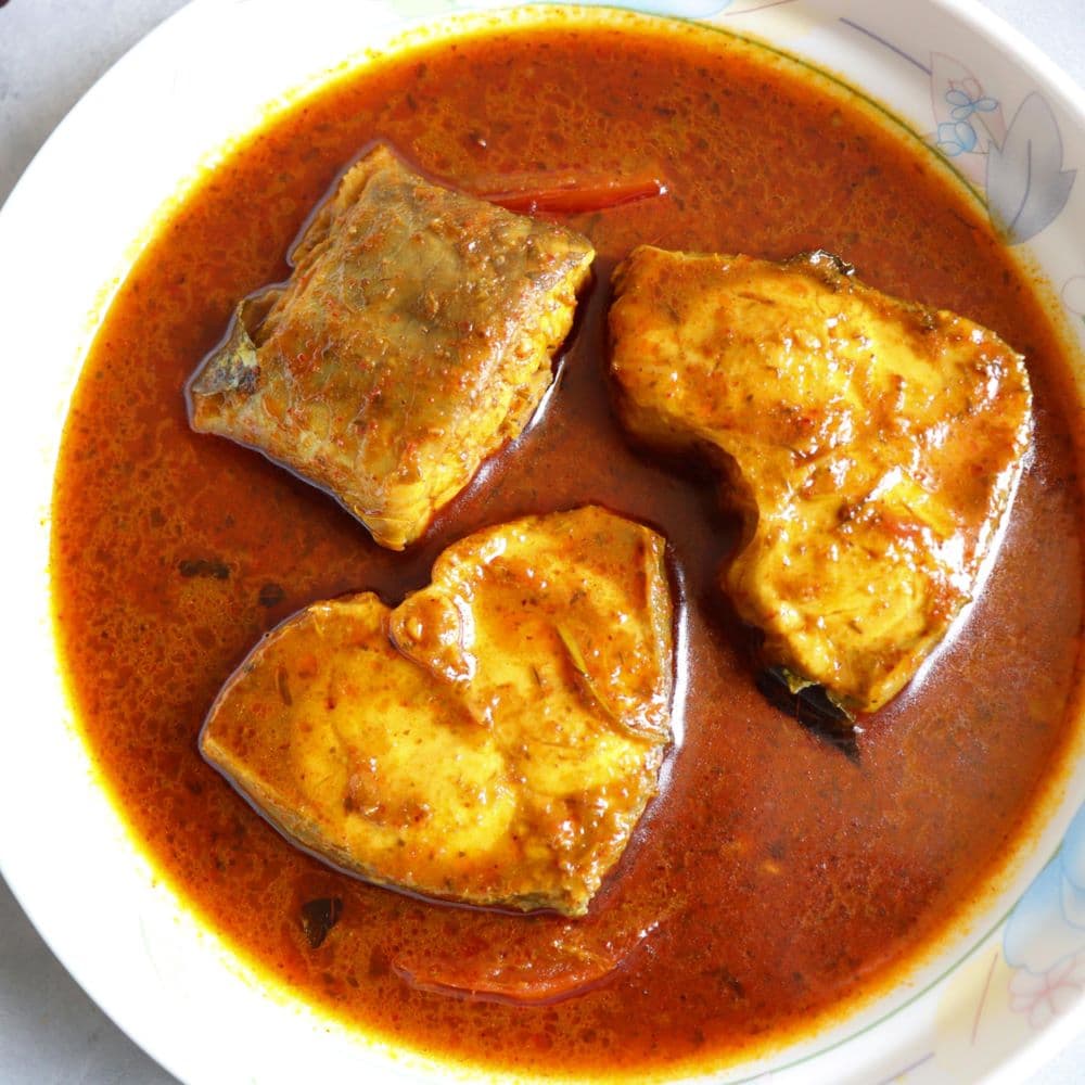 Here's how to make the yummiest North Indian Fish Curry-Easy!