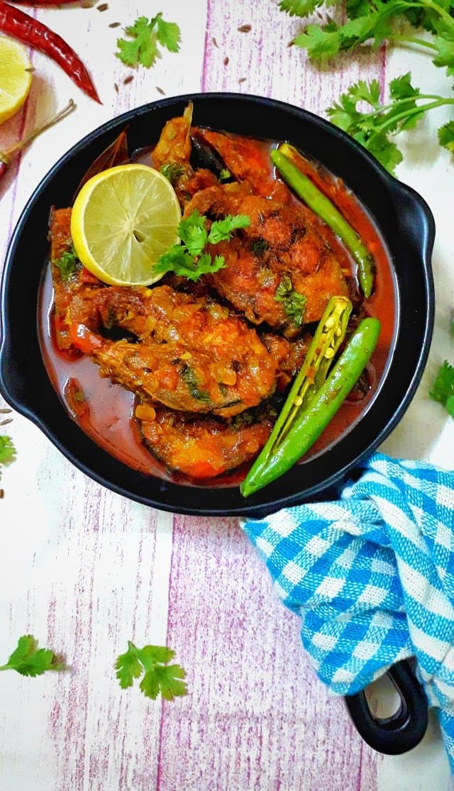 Rohu Fish Curry (Rui Macher Rosha)