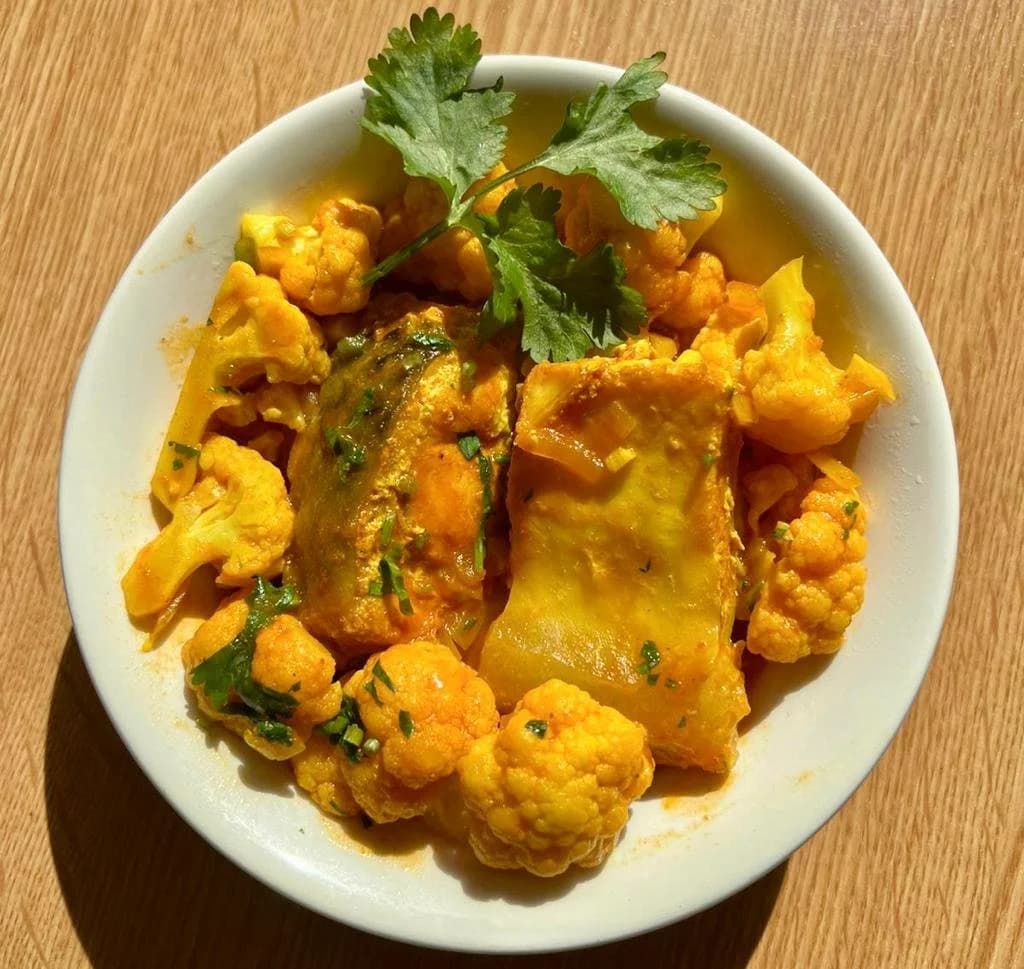 Rohu Fish Curry with Cauliflower