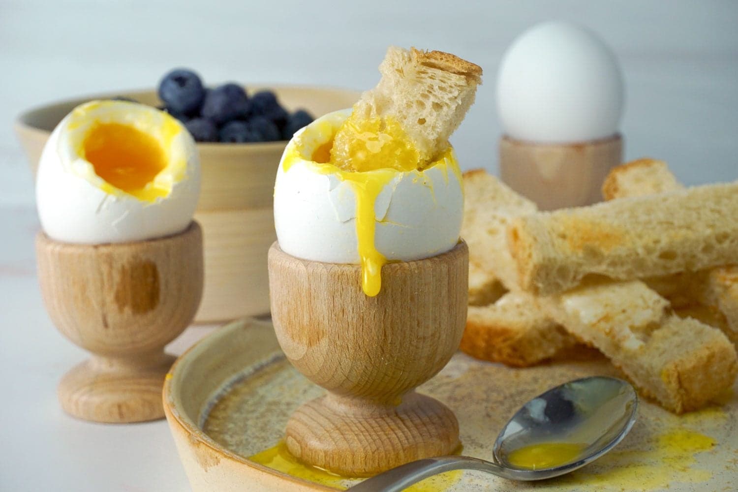 Dippy Eggs with Soldiers