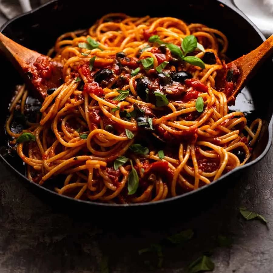 Spaghetti alla Puttanesca