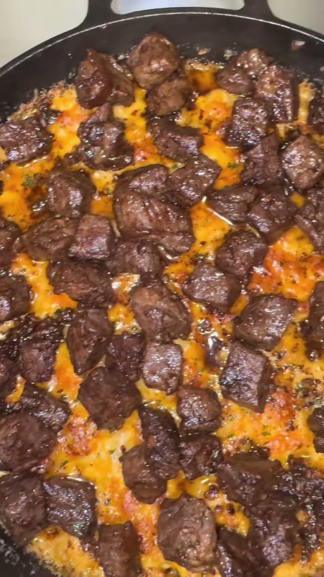 Steak Bites Mac and Cheese