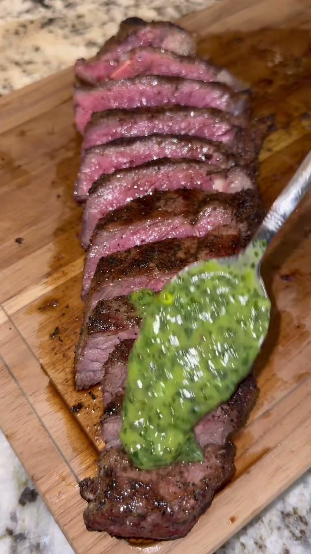 Spicy Herb Sauce for Steak