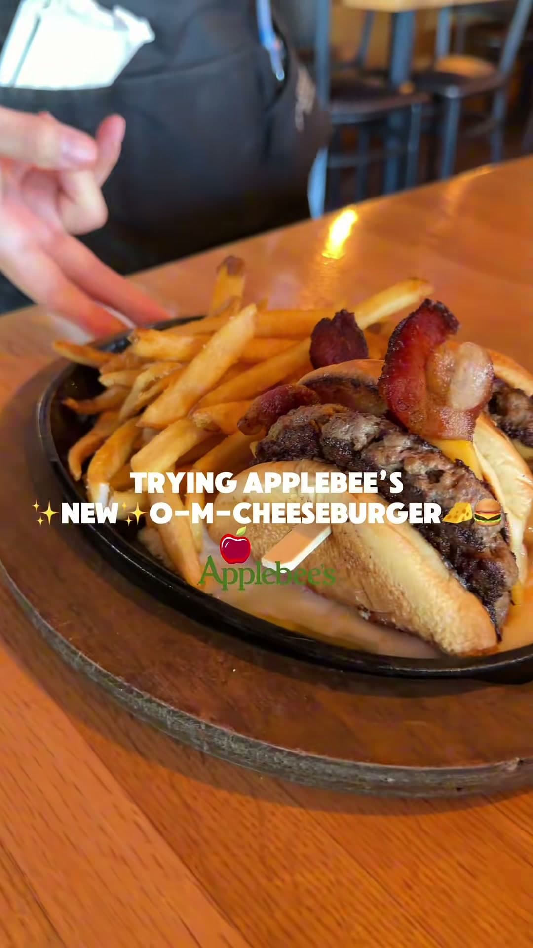 Applebee's O-M Cheeseburger
