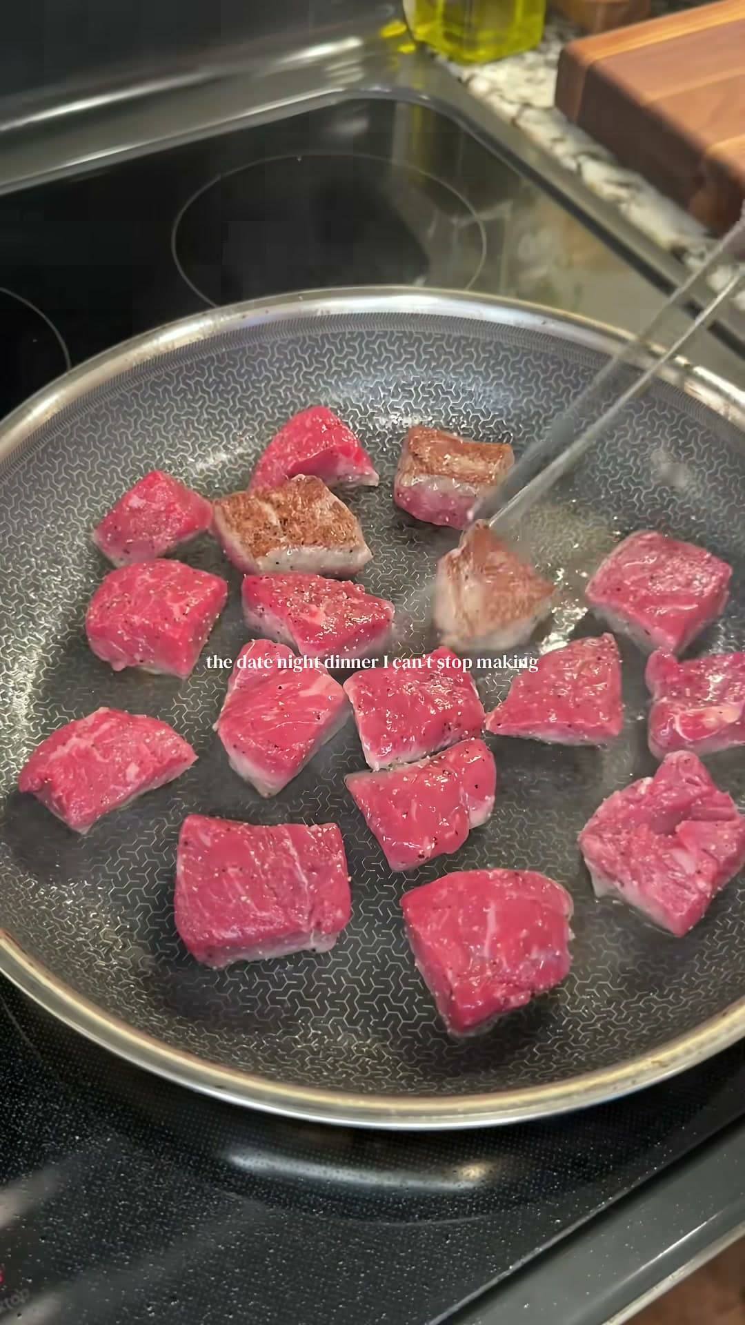 Garlic Butter Steak Bites with Roasted Potatoes
