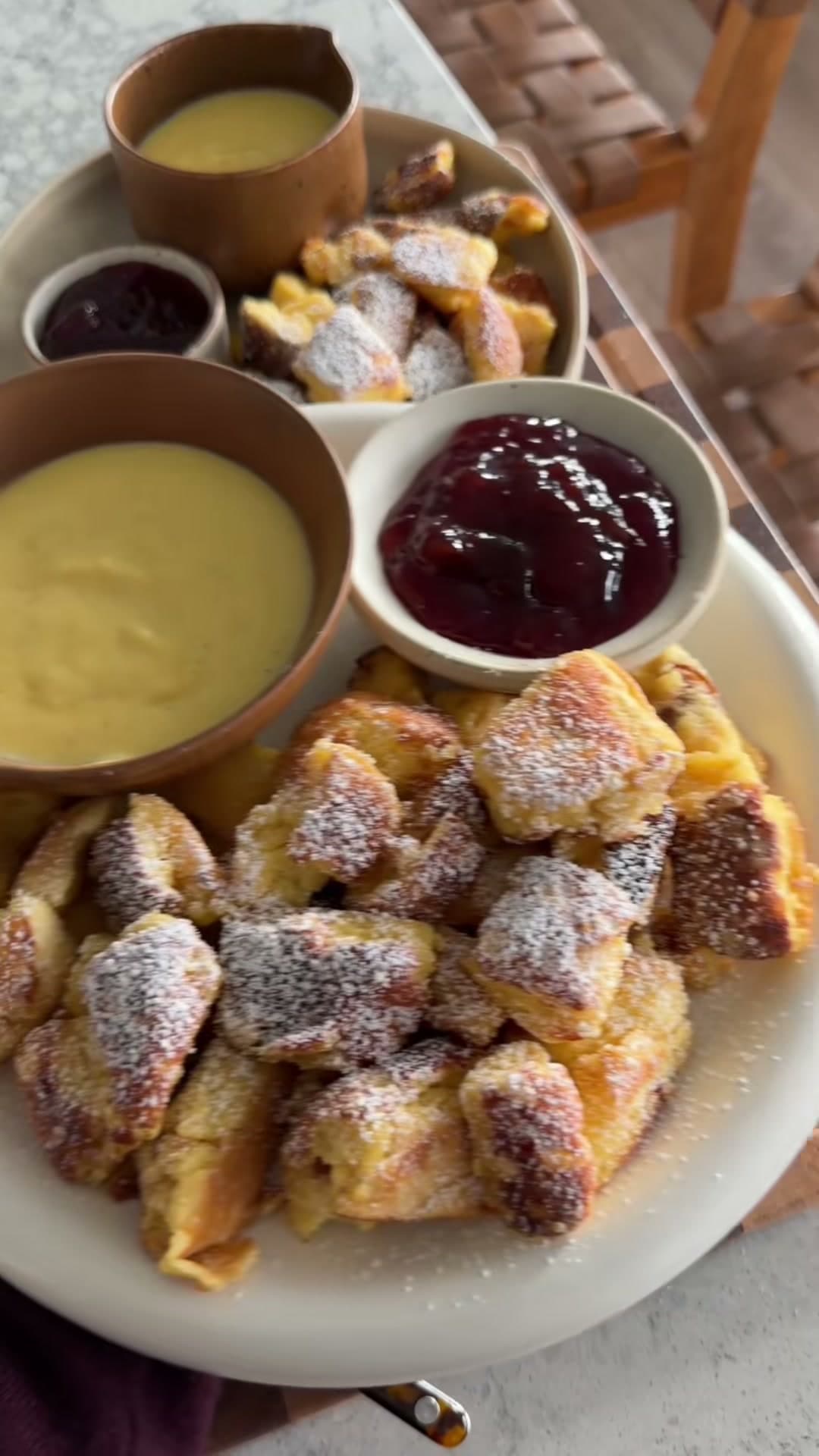 Vanilla Sauce (Crème Anglaise)