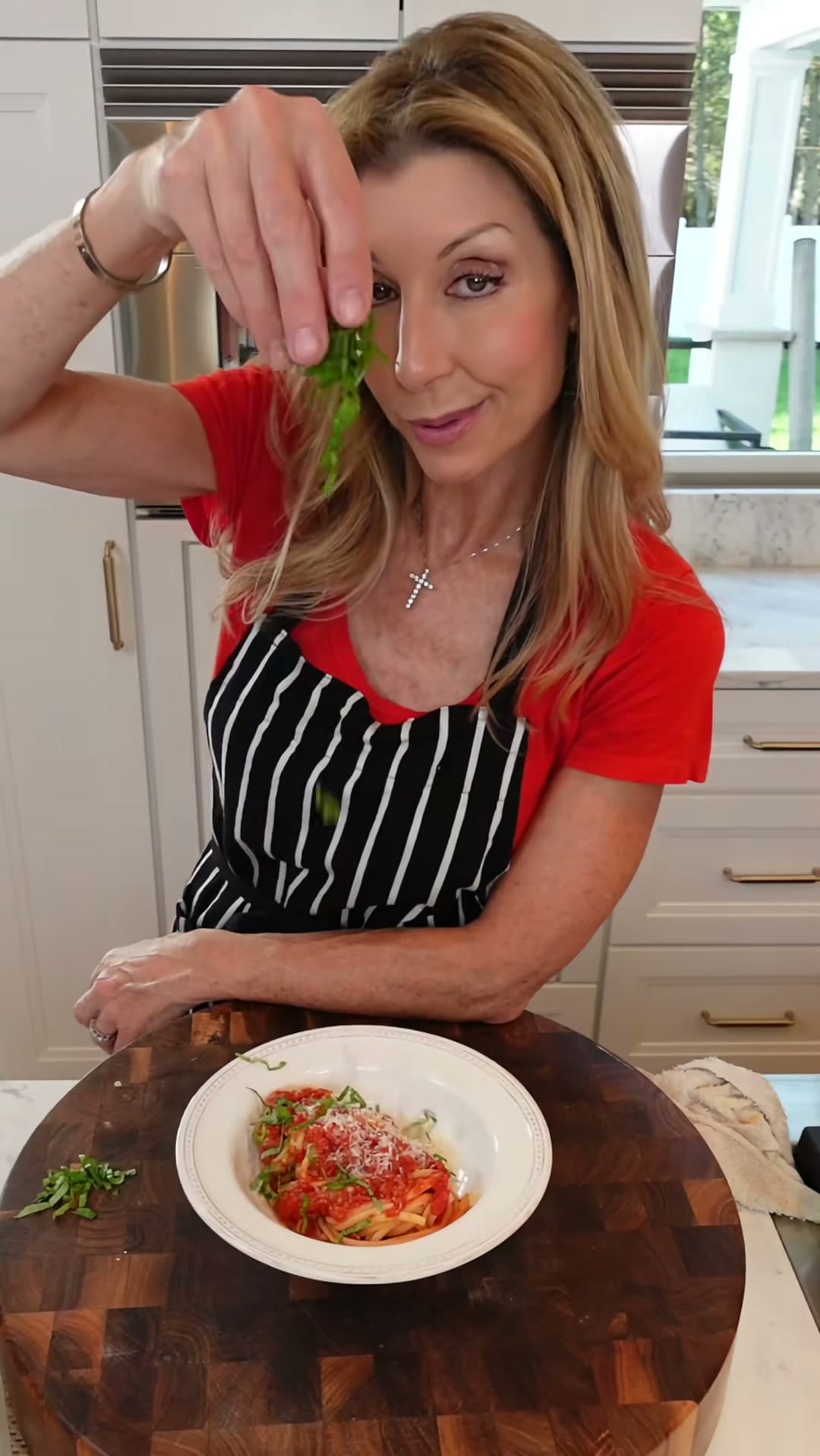 Simple San Marzano Tomato Pasta