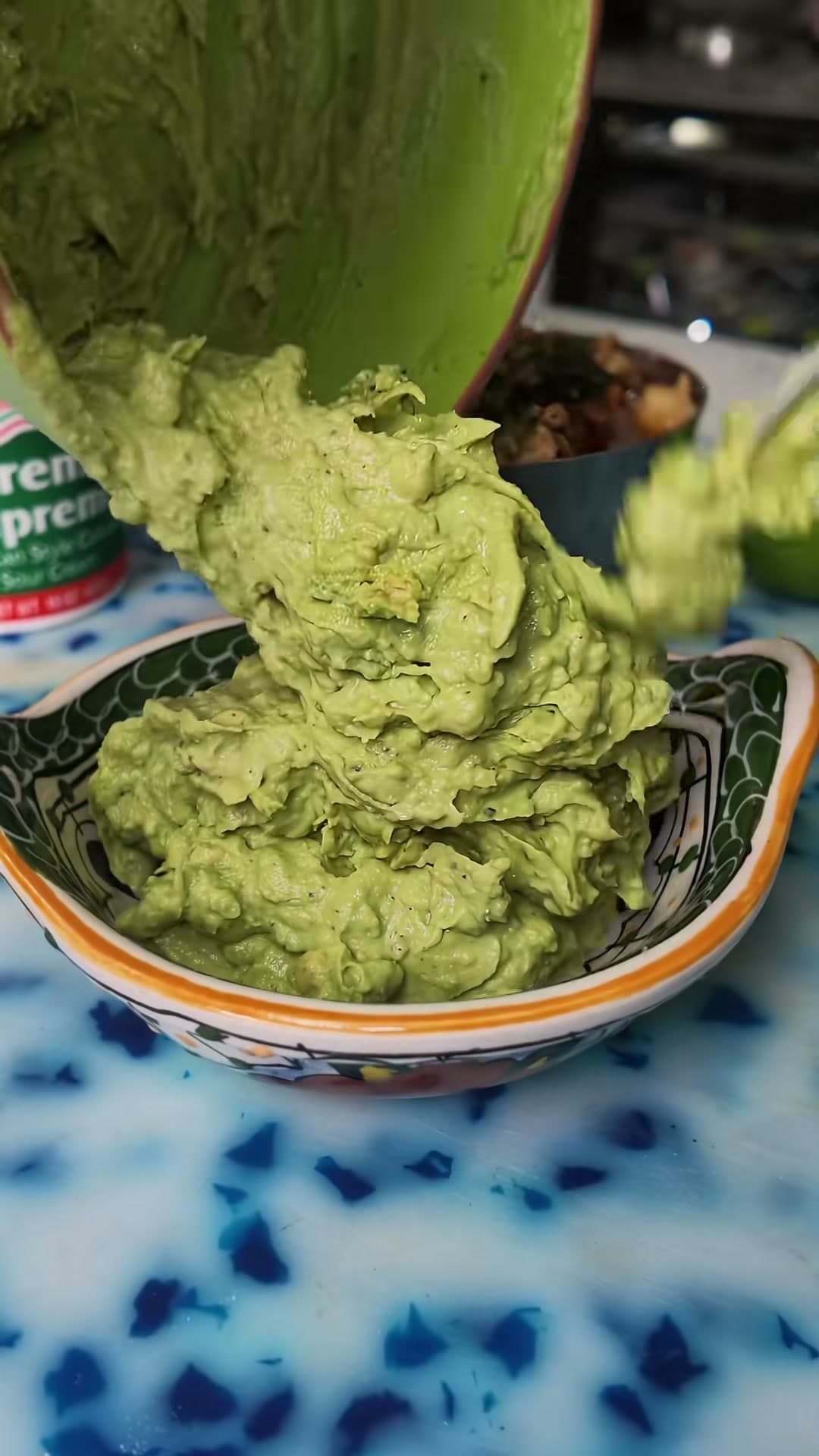Creamy Guacamole Preservation Hack