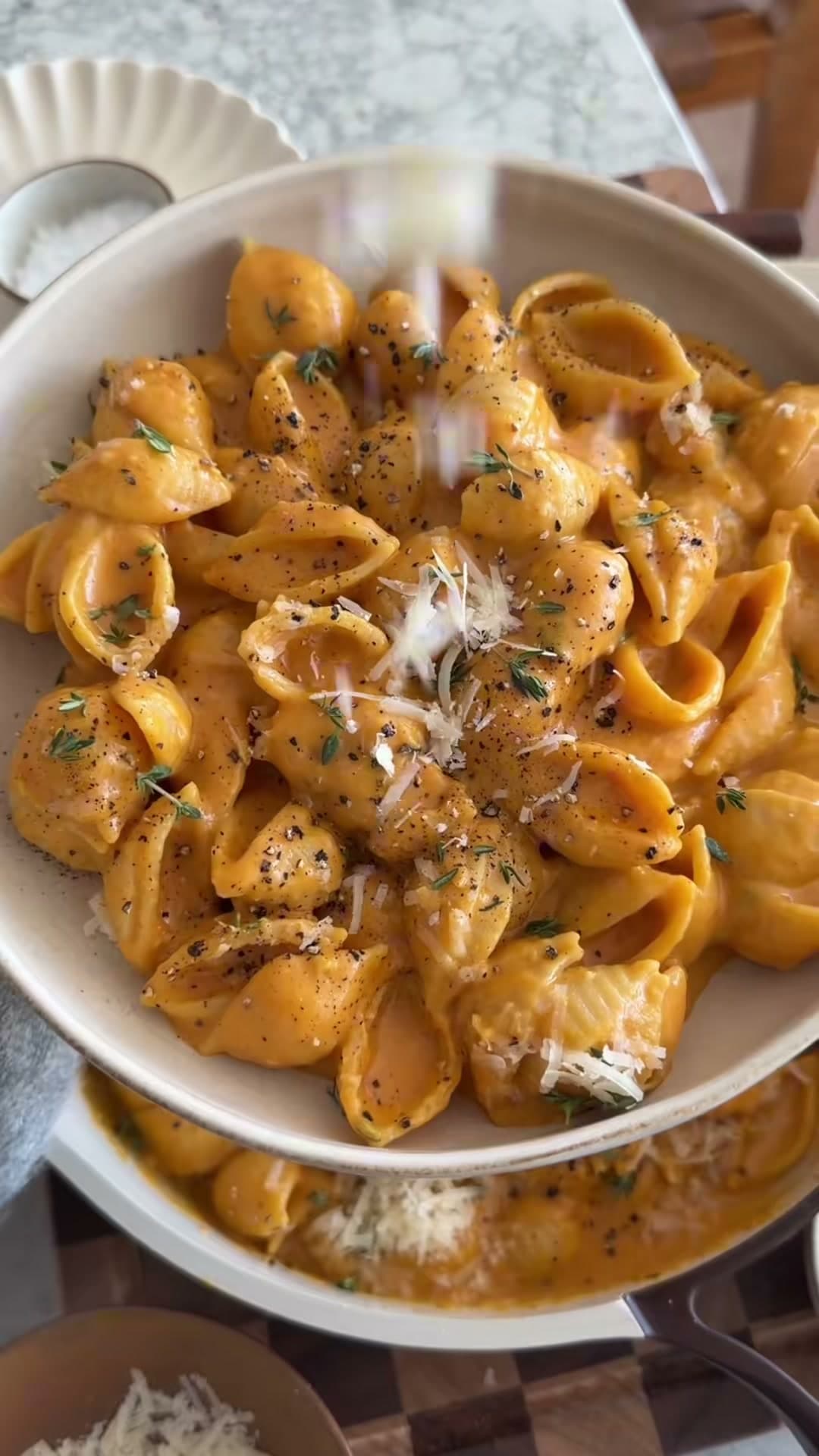 One-Pot Pumpkin Mac and Cheese