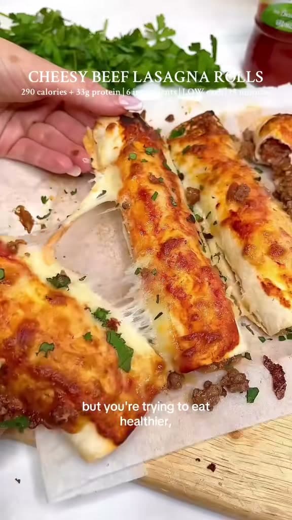 Cheesy Beef Lasagna Rolls