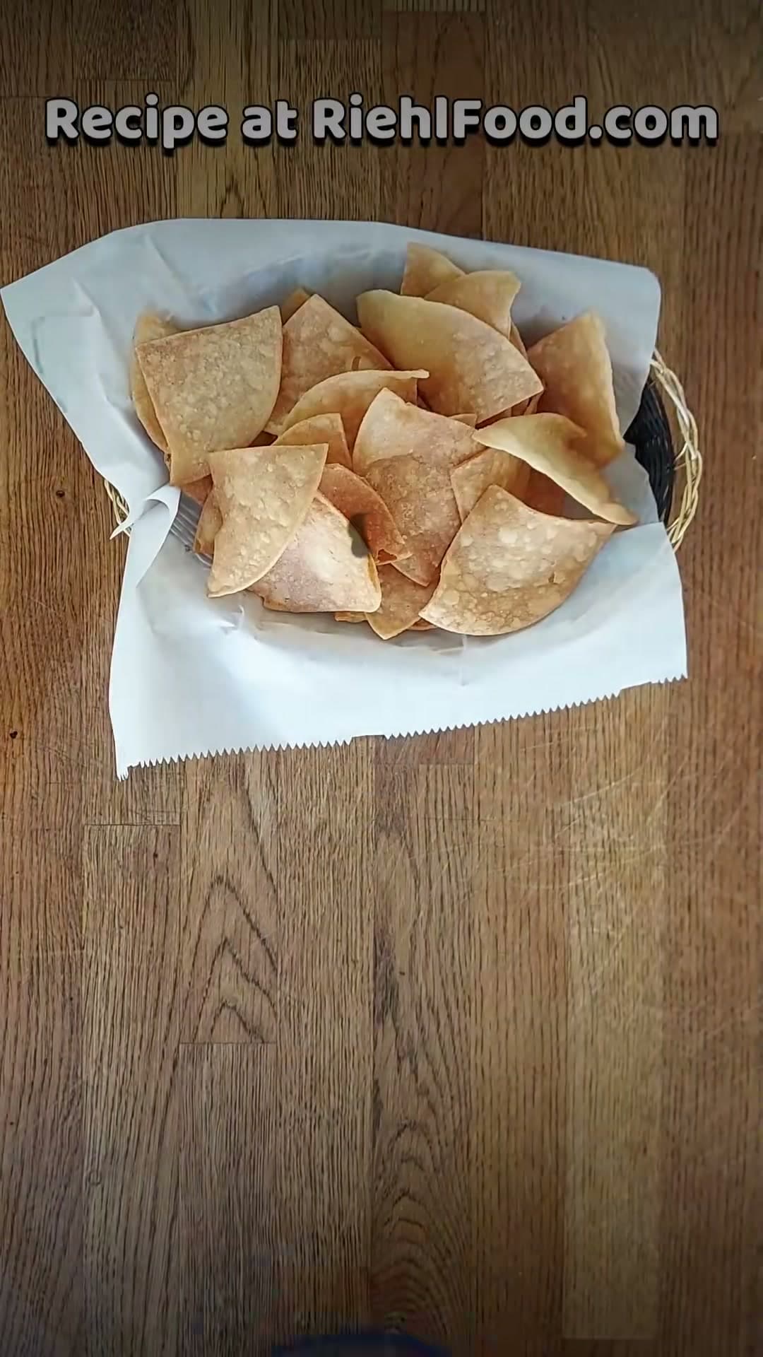 Restaurant Style Chips and Salsa