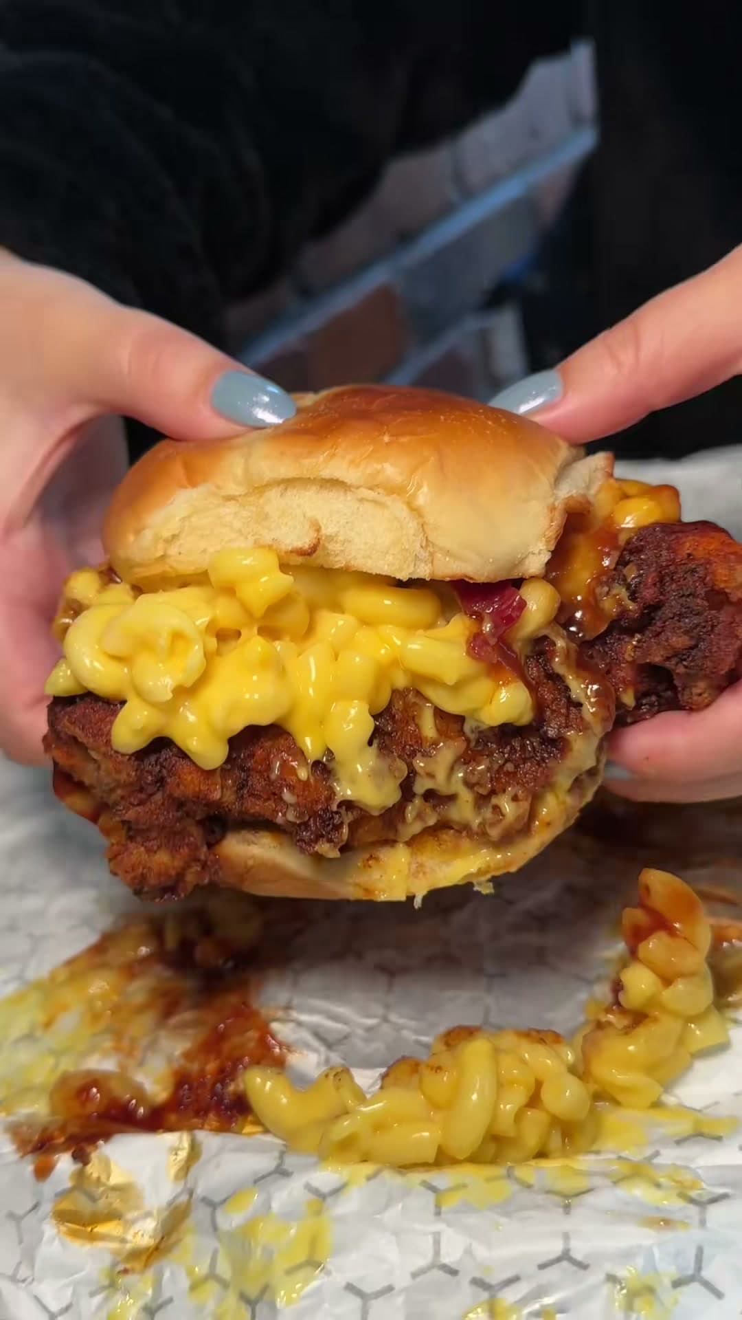 Hot Chicken Mac and Cheese Sandwich