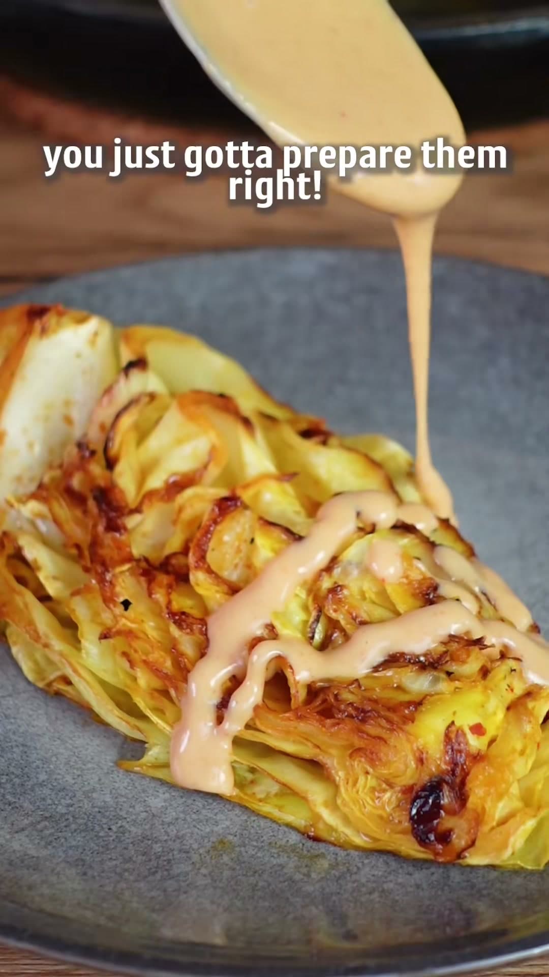 Braised Cabbage with Tahini Sauce